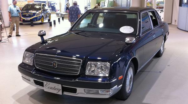 Toyota pe care nu o găsesești la reprezentanță. ”E mașina Casei Imperiale și a mafioților”