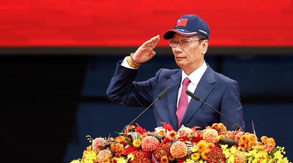 Pe urmele lui Jack Ma. O nouă modă printre miliardarii asiatici?