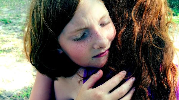 Autoritățile nu știu câți copii au părinții plecați în străinătate. Cine face afirmația