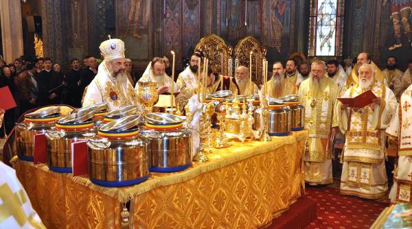 Sfințirea Marelui Mir. Slujba care se ține odată la 10 ani