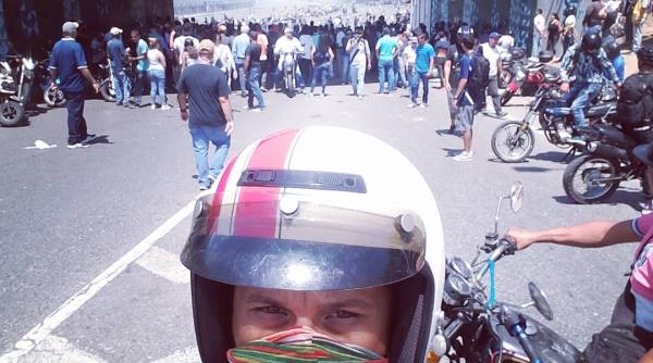 Zeci de răniți, în timpul protestelor din Venezuela