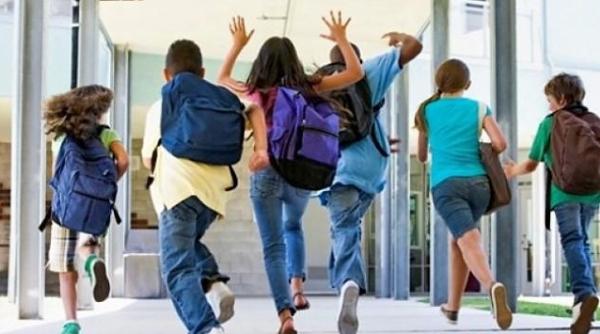 Burse suplimentare și locuri de muncă asigurate din timpul facultății. Care sunt condițiile