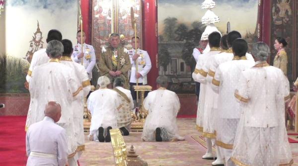 Thailanda și-a încoronat noul rege. Ceremoniile au costat 31,2 milioane $ VIDEO