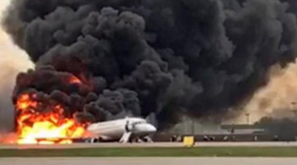 Filmul accidentului aviatic de la Moscova. Se spun supraviețuitorii