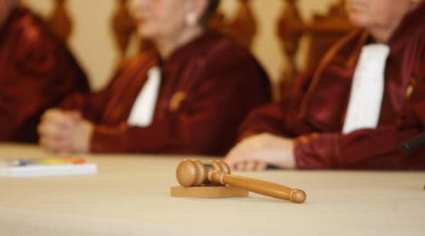 Parlamentul a numit doi judecători la CCR