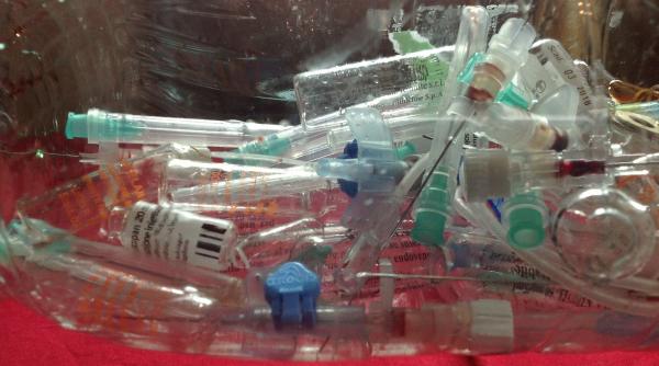 Piața deșeurilor medicale, anchetată de Consiliul Concurenței