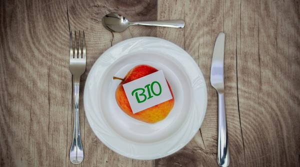 Decizie de ultimă oră. Scade TVA-ul la alimentele BIO