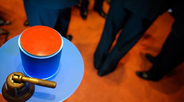 Profitul Bursei de Valori București, în scădere