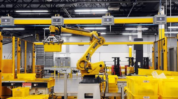 Robotul care înlocuiește o mie de muncitori. În ce companie va lucra