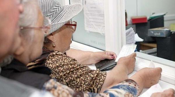 LEGEA PENSIILOR 2019. CCR contestă două articole. Ce spune Budăi