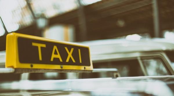 Clever: Nu suntem afectaţi de modificările Legii taximetriei