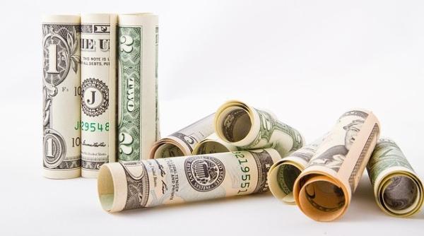 Fost președinte, mai sărac cu 40%. Cât i-a mai rămas din avere