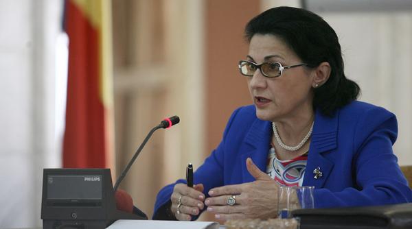 Ecaterina Andronescu scoate orele de dirigenție. Cu ce disciplină le va înlocui