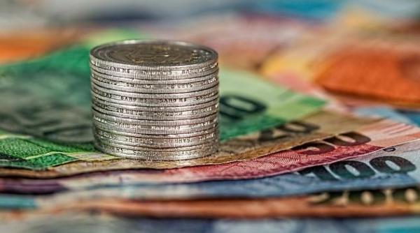 Vouchere speciale pentru acești elevi. Ajutor financiar de la Primăria Capitalei