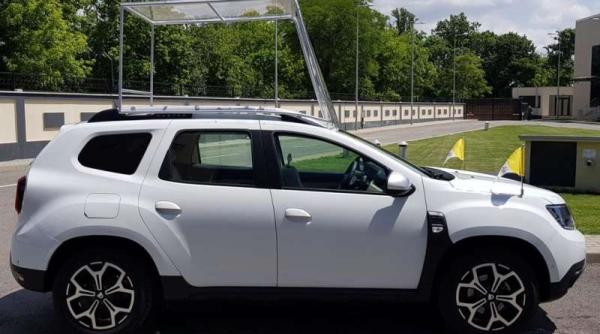 Papa Francisc în România. Papamobilul este fabricat în Uzinele Dacia