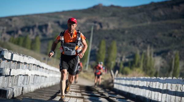 Un pompier român a câștigat ultramaratonul de 522 de kilometri din Australia