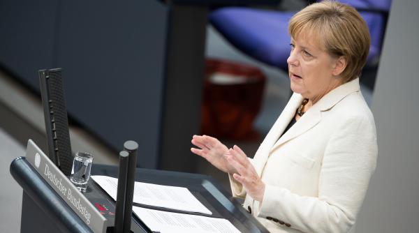 Merkel, ovaționată în picioare la Harvard după mustrarea adusă ”trumpismului” VIDEO