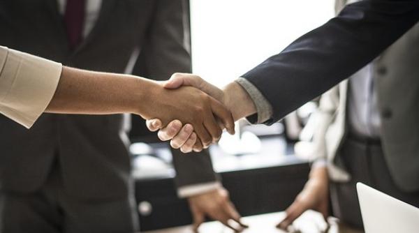 ING vede un interes ”limitat” pentru fuziuni europene