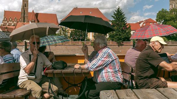 Indemnizații speciale la pensie. Cine sunt beneficiarii