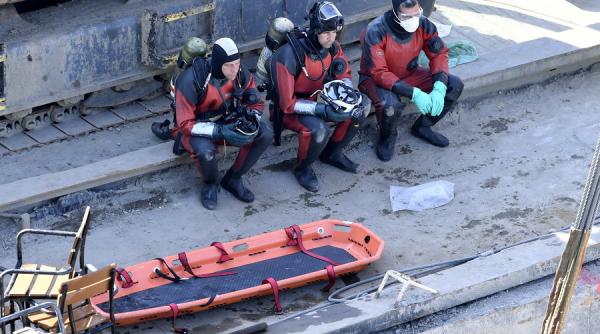 Accident naval la Budapesta. A fost scoasă epava scufundată și a mai fost găsit un cadavru Galerie foto