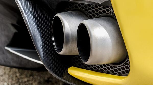 Producător de automobile obligat să recheme sute de mii de automobile