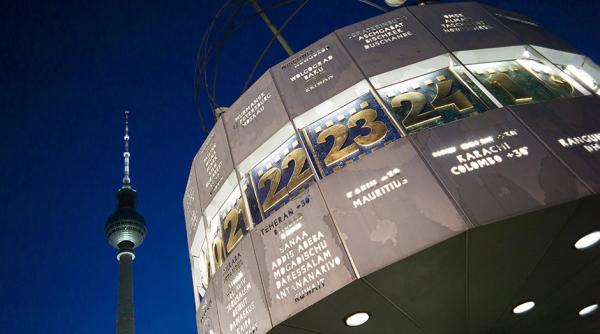 Spectaculos! Ceasuri stradale absolut deosebite FOTO VIDEO