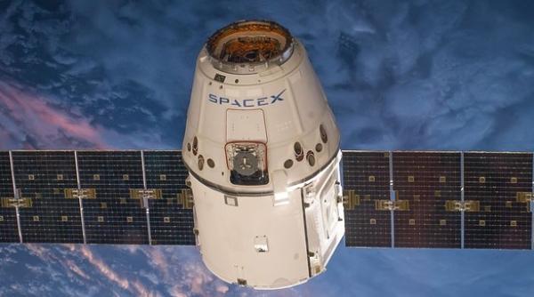 SpaceX a pierdut trei sateliți din misiunea Starlink