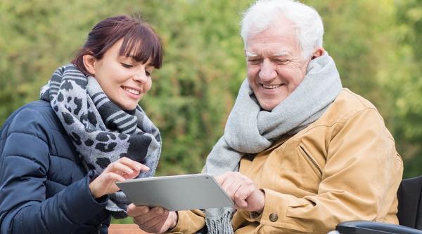 Pensie pentru părinți. Un proiect de lege ce-i vizează pe copii