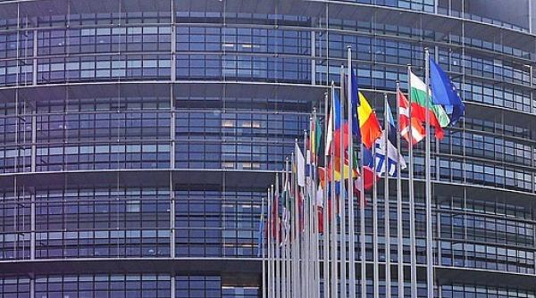 Comisia Europeană crede că economia României merge bine 