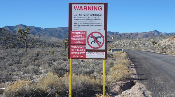 Americanii vor să ia cu asalt misterioasa Zonă 51. Ce caută