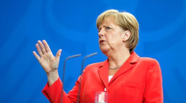 Angela Merkel pleacă la Paris. Ce face în capitala Franței