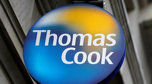 Chinezii vor controlul asupra grupului britanic Thomas Cook