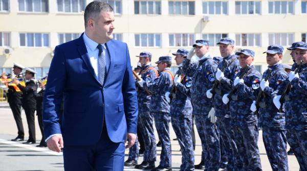 Ce spune ministrul Apărării despre pensiile speciale și taxa de solidaritate