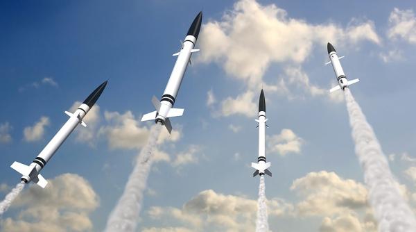 NATO promite O PLOAIE de rachete hipersonice