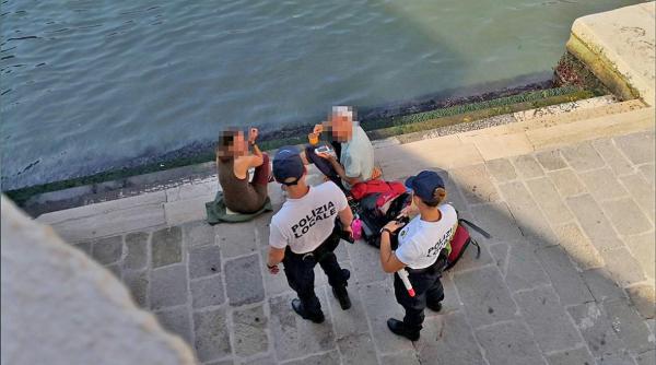 Doi germani, amendați cu 950 € și dați afară din Veneția