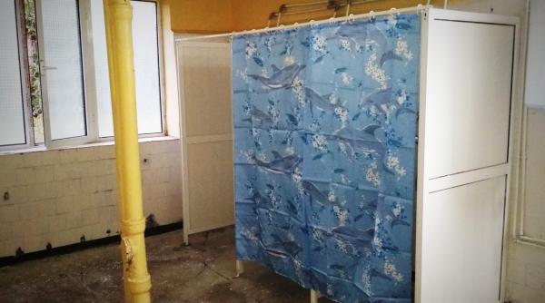 Condiții insalubre, reclamate de un elev participant la un concurs din Târgu Măgurele