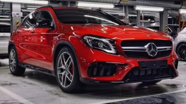 Mercedes Benz provoacă scandal pe Twitter din cauza unui slogan