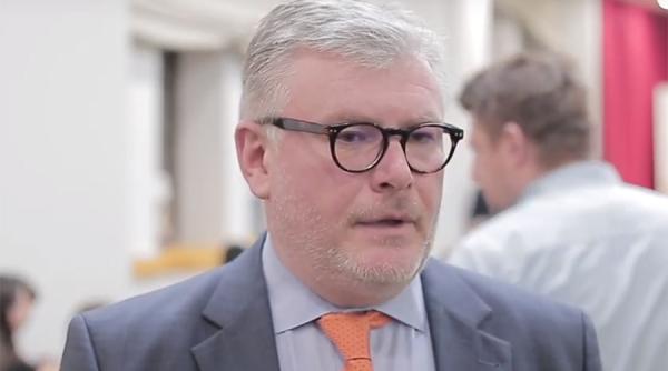 Corupție în mediul privat. Șeful Oracle România, dus la DNA