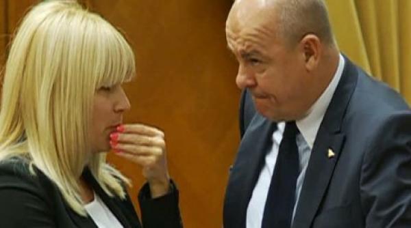 A bifat toate partidele. Politicianul care s-a îmbogăţit din propriul faliment