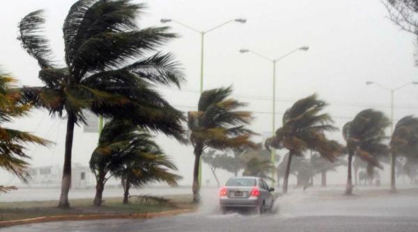 Trump vrea să bombardeze ceva. La ce s-a gândit președintele SUA