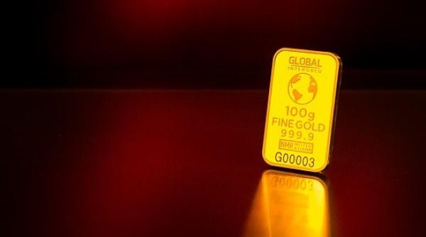 Panică în industria mondială a aurului! S-au depistat altfel de lingouri