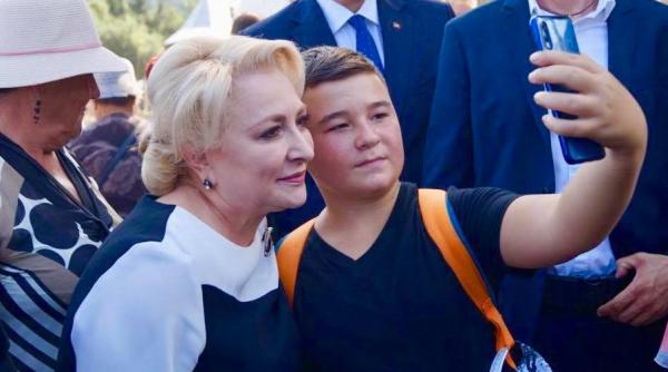 Promisiunea premierului înainte de începerea anului școlar