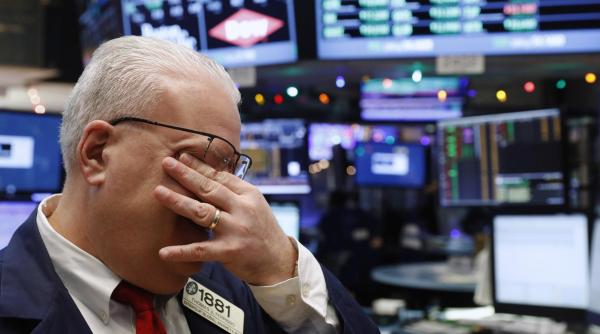 Cuvintele lui Trump care dărâmă piețele. Lovesc precum trăsnetul