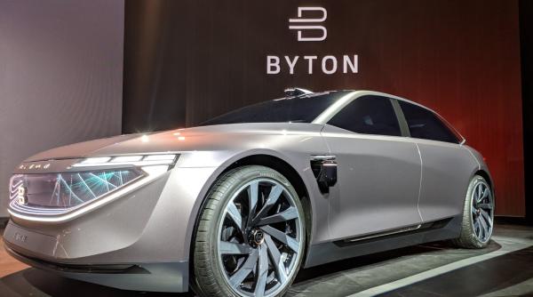 China a luat cu asalt cel mai mare eveniment auto din Europa