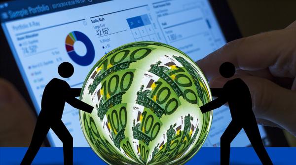 Dolarul se prăbușește! Ce se întâmplă cu euro