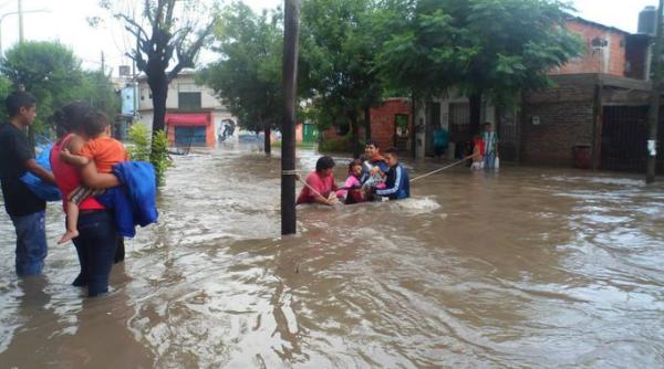 Mii de oameni, evacuați din cauza inundațiilor din Spania VIDEO