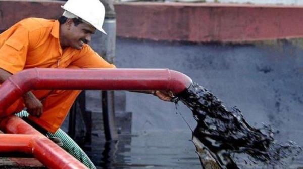 Piața petrolului fierbe! Într-o secundă, prețul a crescut cât într-un an 