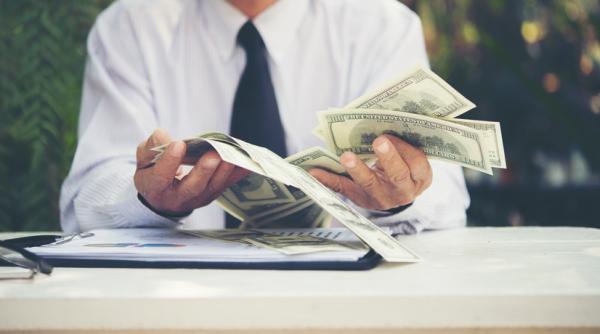 Cea mai mare pensie din România este de 15.000 €. Cine o încasează