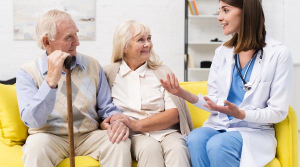 Gratuități pentru pensionari. Care sunt serviciile de care pot beneficia