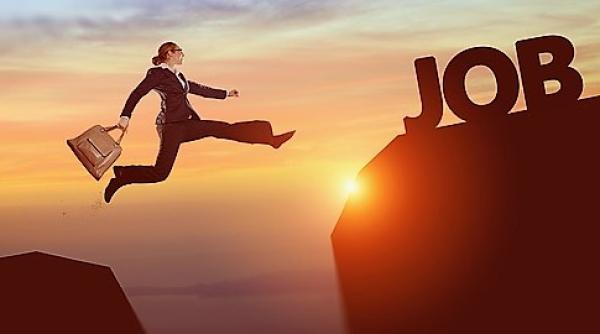 Joburile în vânzări - cele mai căutate de tinerii între 25-35 de ani